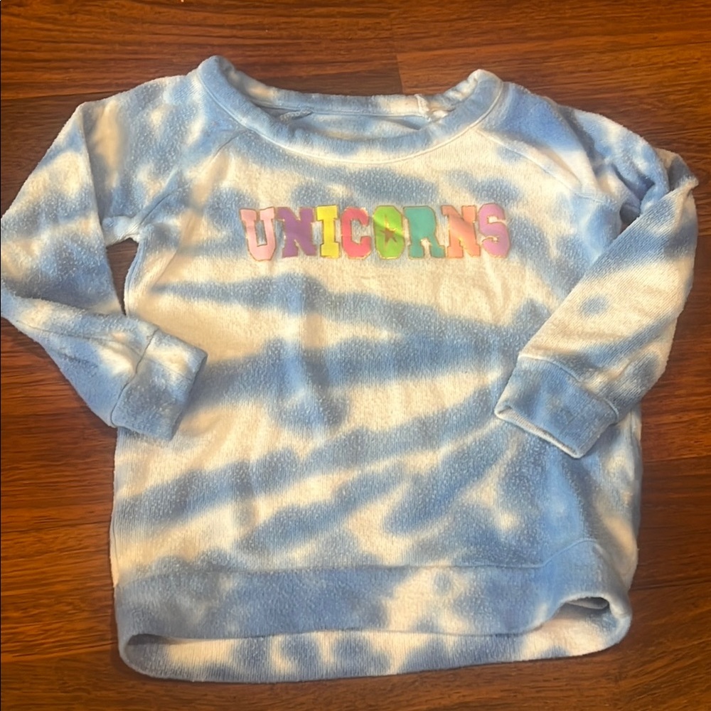 3/$12 Chaser Blue and White Unicorn Sweatshirt (5)